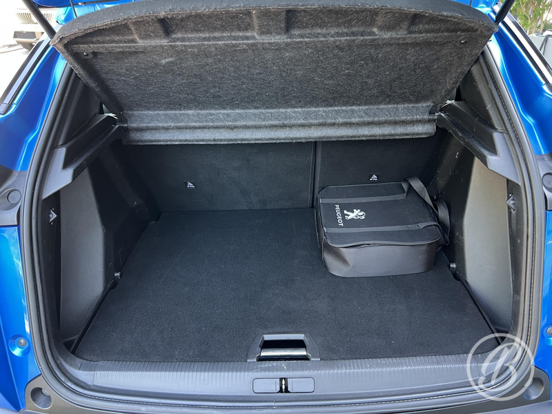 Peugeot e-2008 EV Allure 50 kWh 136 pk Automaat Range tot 300 km — photo 30