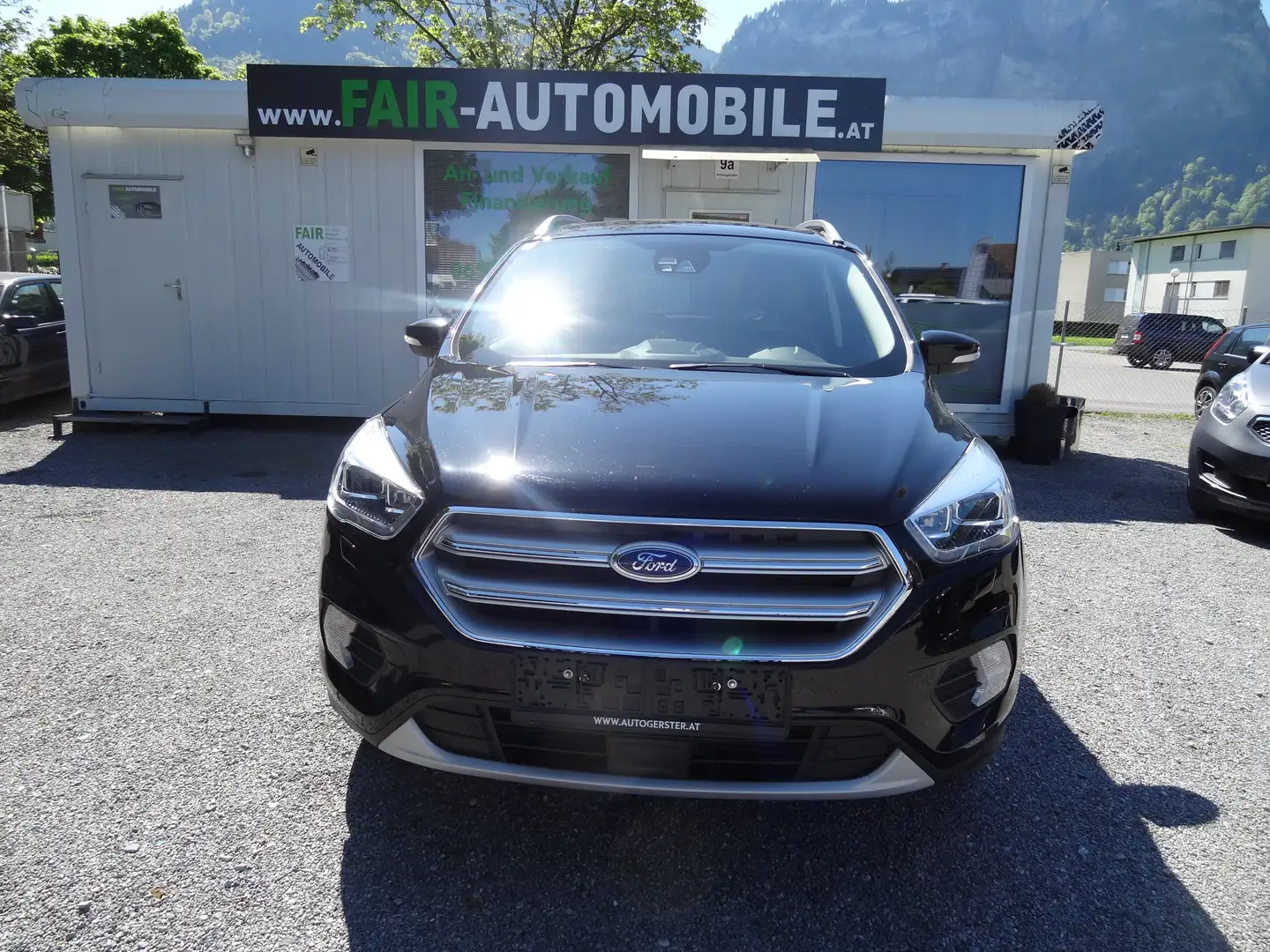 Ford Kuga 2,0 TDCi Titanium Start/Stop Powershift Aut. AWD Noir - 2