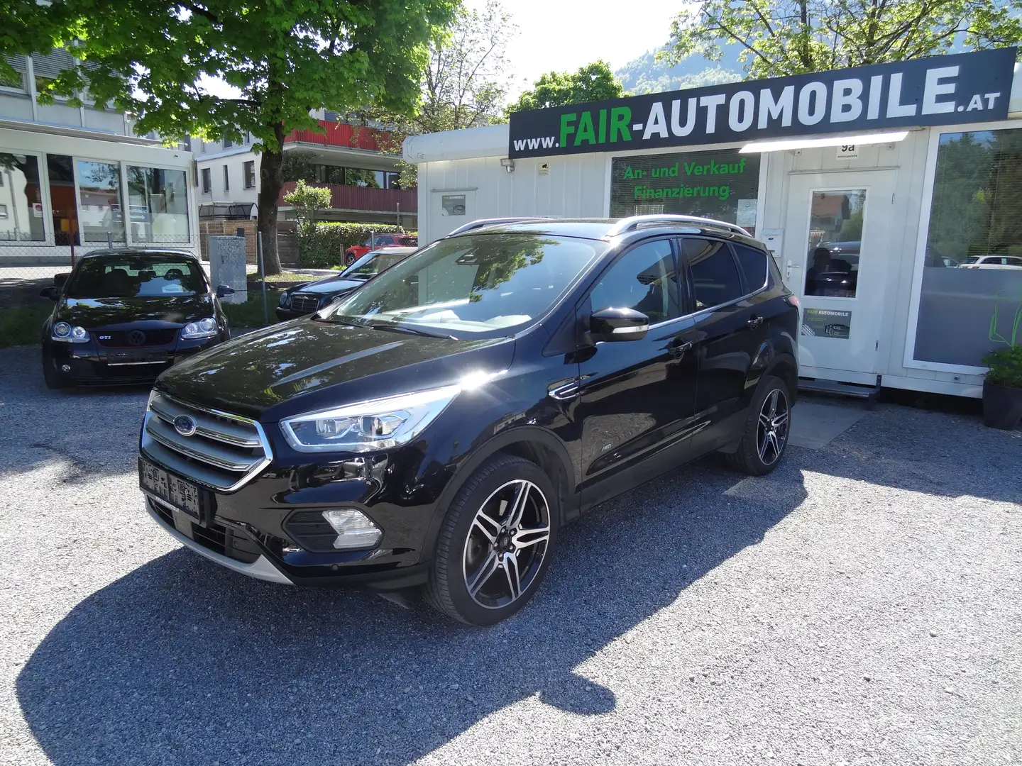 Ford Kuga 2,0 TDCi Titanium Start/Stop Powershift Aut. AWD Noir - 1