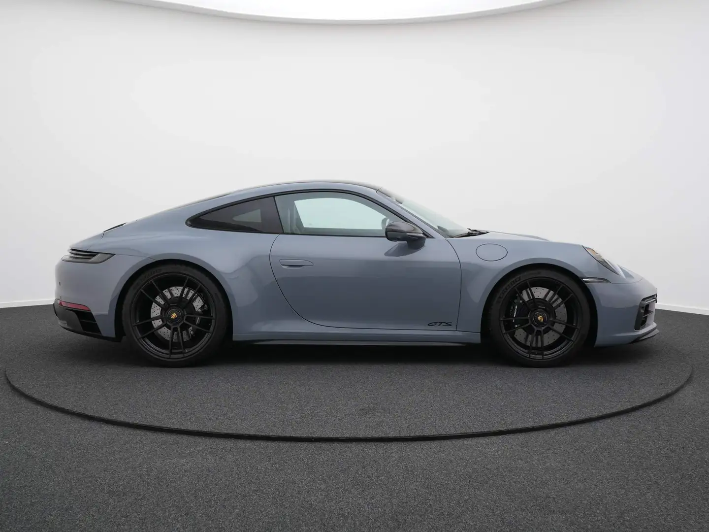 Porsche 992 Carrera GTS Grau - 2