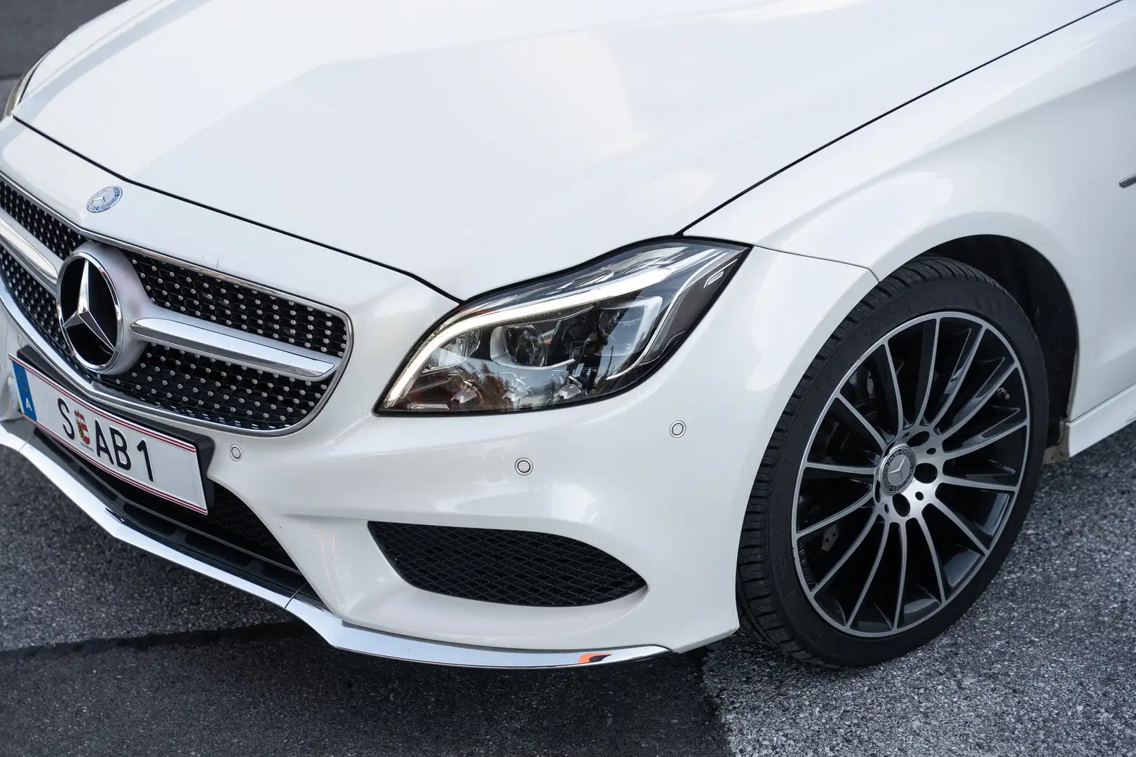 Mercedes-Benz CLS 250 d 4MATIC Aut. AMG*360G*PANO*FINAL - 2