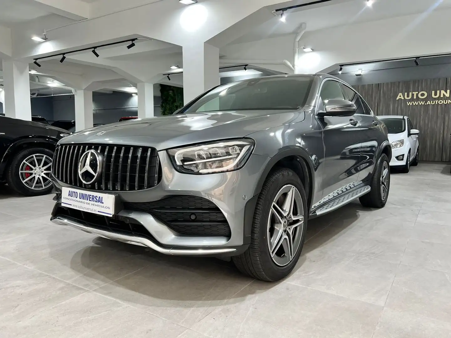 Mercedes-Benz GLC 300 Coupé de 4MATIC Grigio - 1