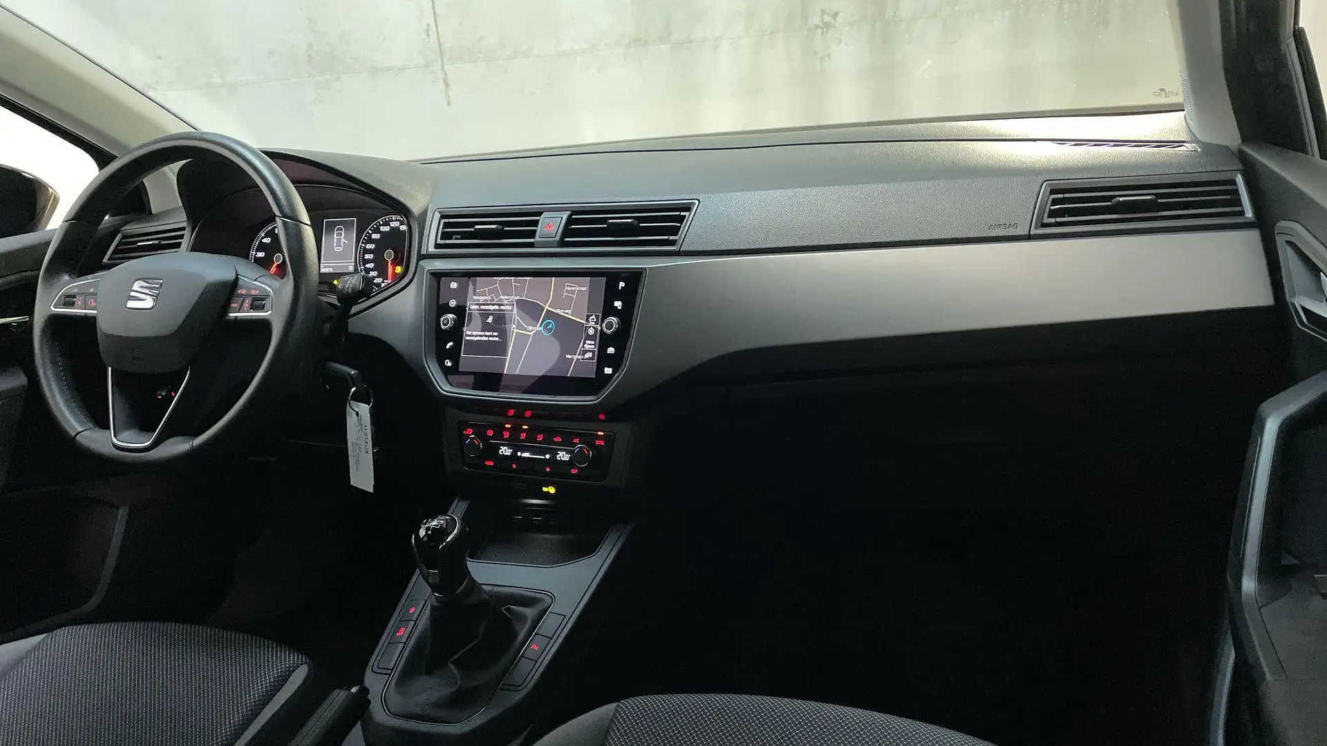 SEAT Ibiza 1.0 TSI Style Business Intense Climate Control Nav Zwart - 2