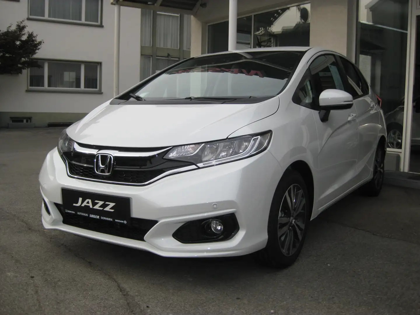 Honda Jazz 1,3 Elegance CVT Weiß - 1