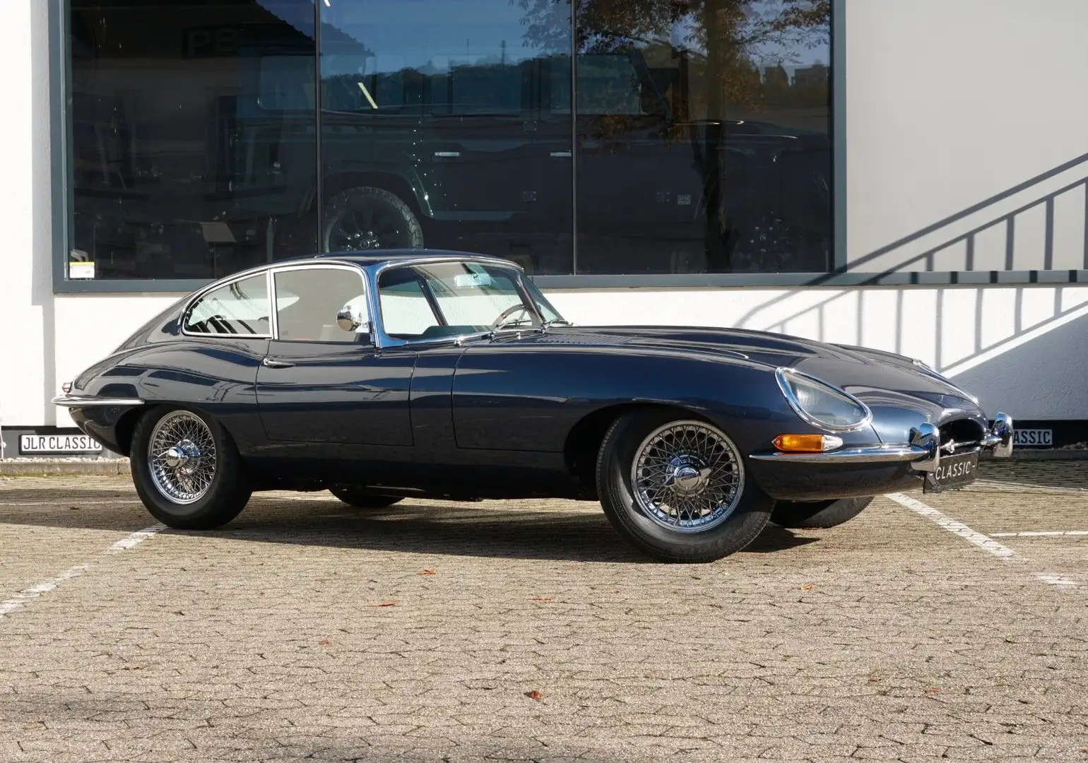 Jaguar E-Type 3.8 ltr. Serie 1 FHC Matching Numbers Blau - 2