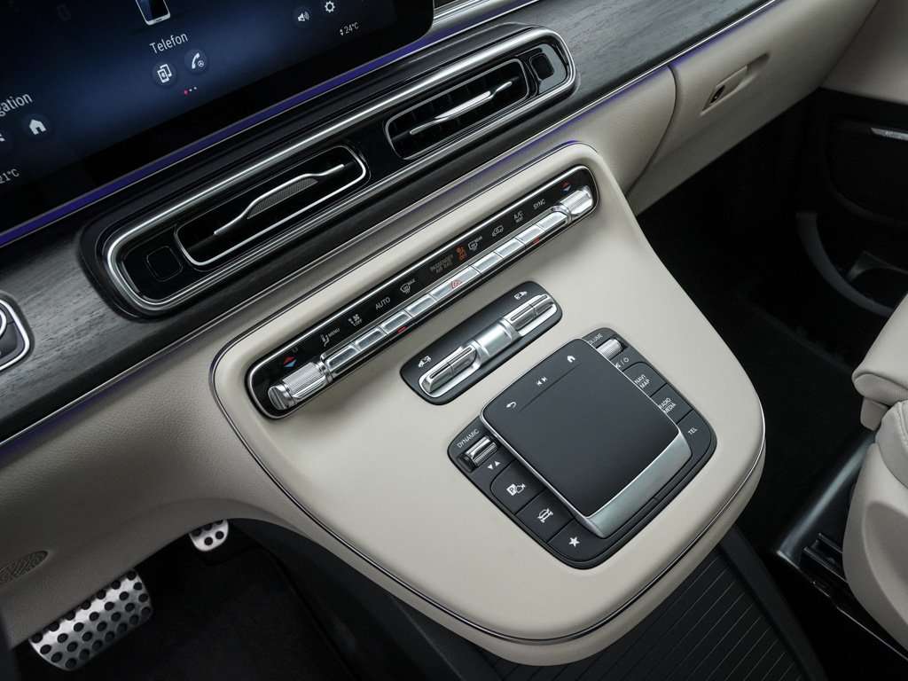 Mercedes-Benz V 250