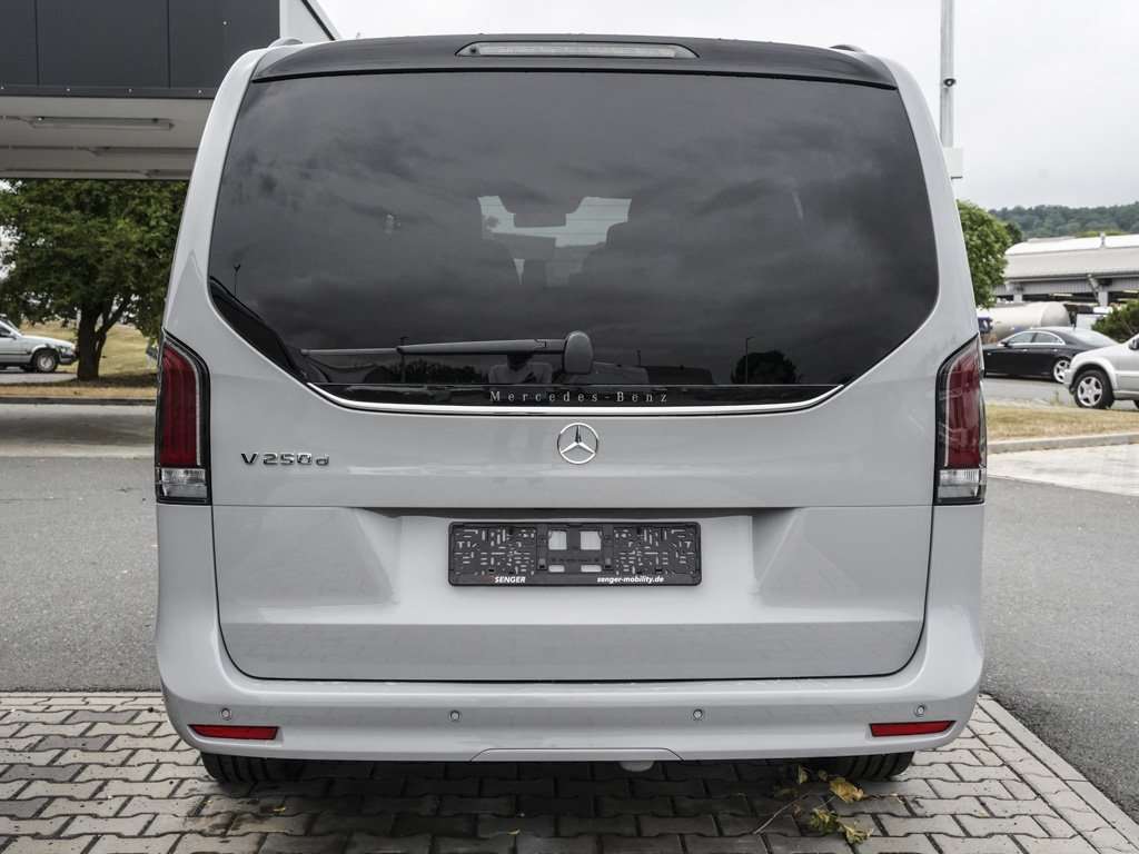 Mercedes-Benz V 250