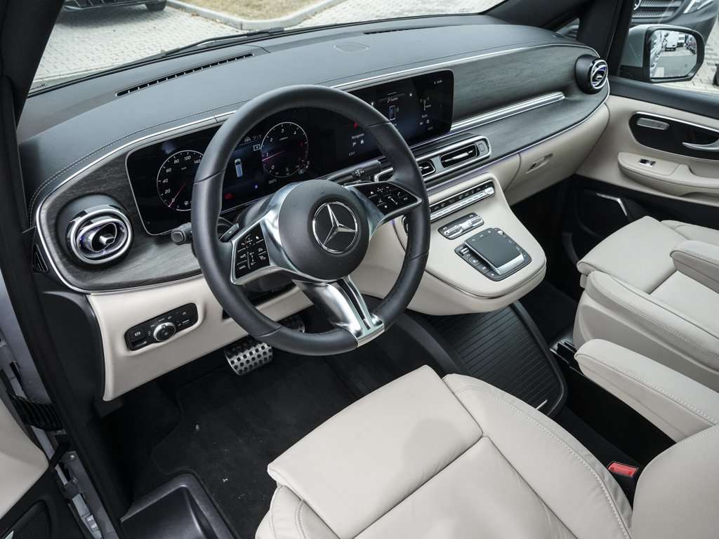 Mercedes-Benz V 250
