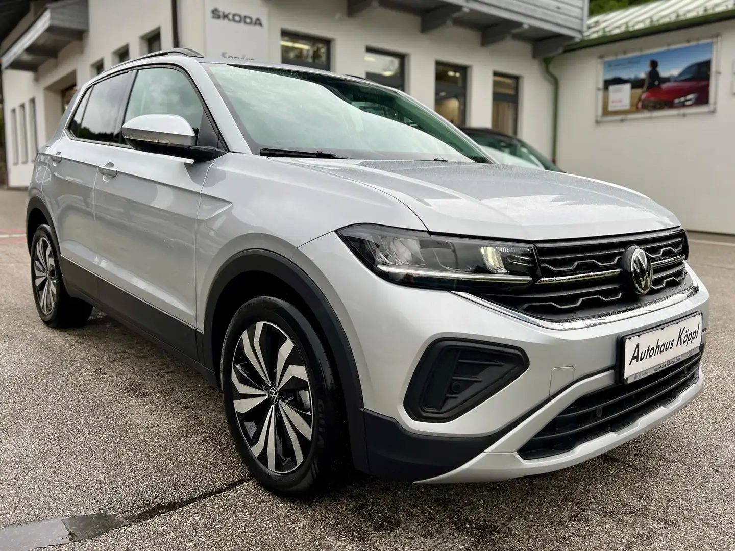 Volkswagen T-Cross 1.0 TSI DSG Life AHK RFK Ready2Discover Silber - 2