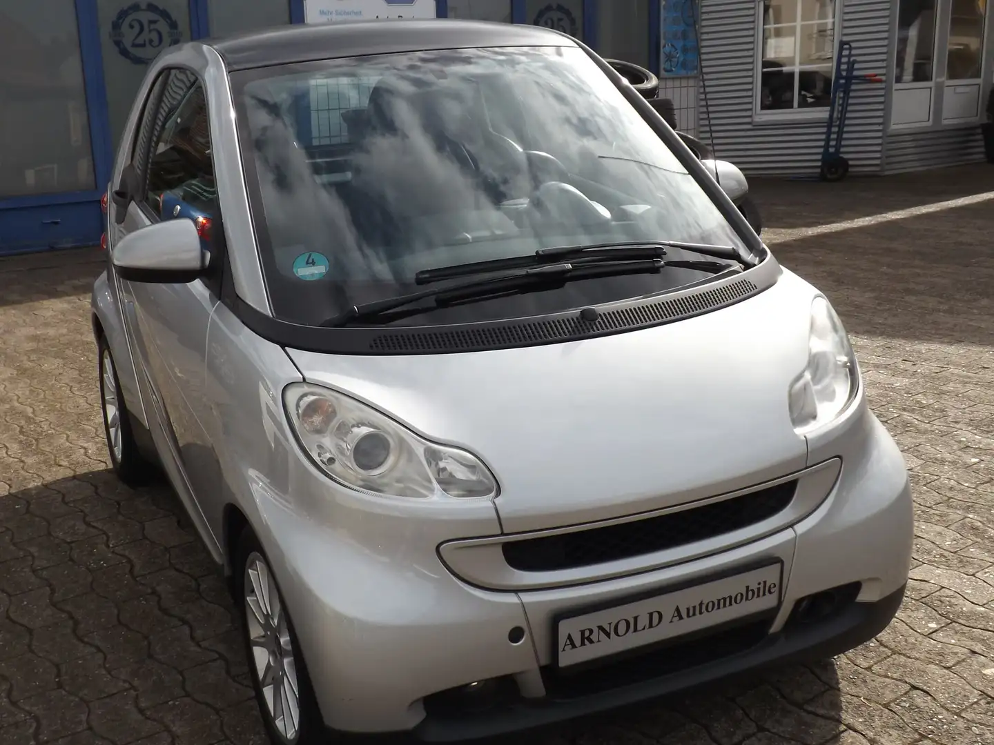 smart forTwo Basis 52kW // AUTOMATIC // KLima // Alufelgen // Grau - 2