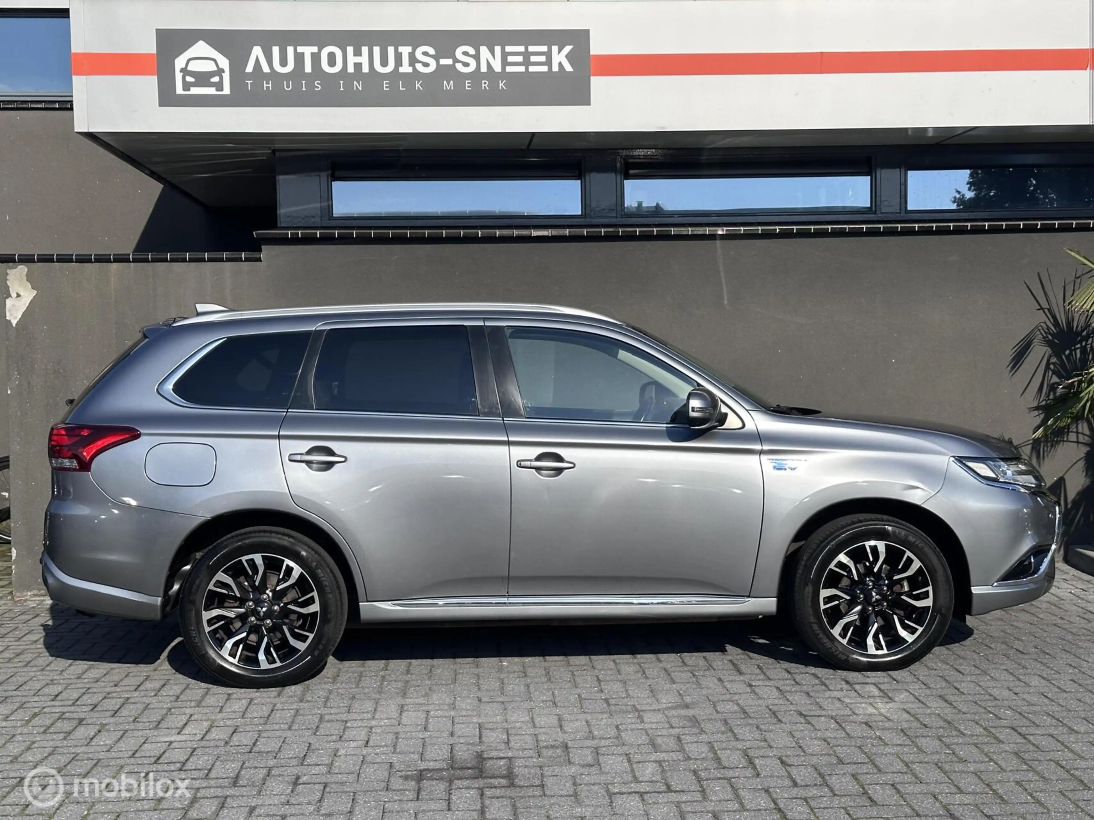 Mitsubishi Outlander 2.0 PHEV | Camera | Keyless | Trekhaak — photo 5