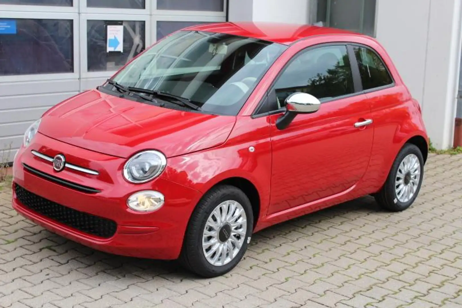 Fiat 500 Hatchback Hybrid Sie sparen 3.300,00 € MEGA PRE... Rouge - 1