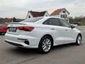 Audi A3 Berline 30 TFSI / CARPLAY / CUIR / NAV / AIRCO Weiß - thumbnail 3