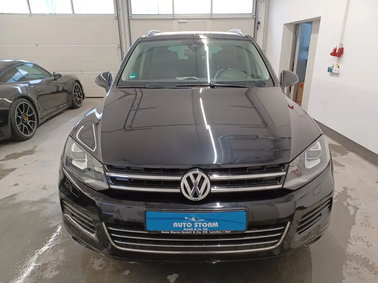 Volkswagen Touareg 3.0 BMT V6 TDI*BiXenon*Luft*R-KAM*SHZ*NAVI* BiXeno Schwarz - 2