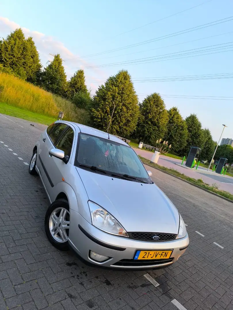 Ford Focus Grijs - 1