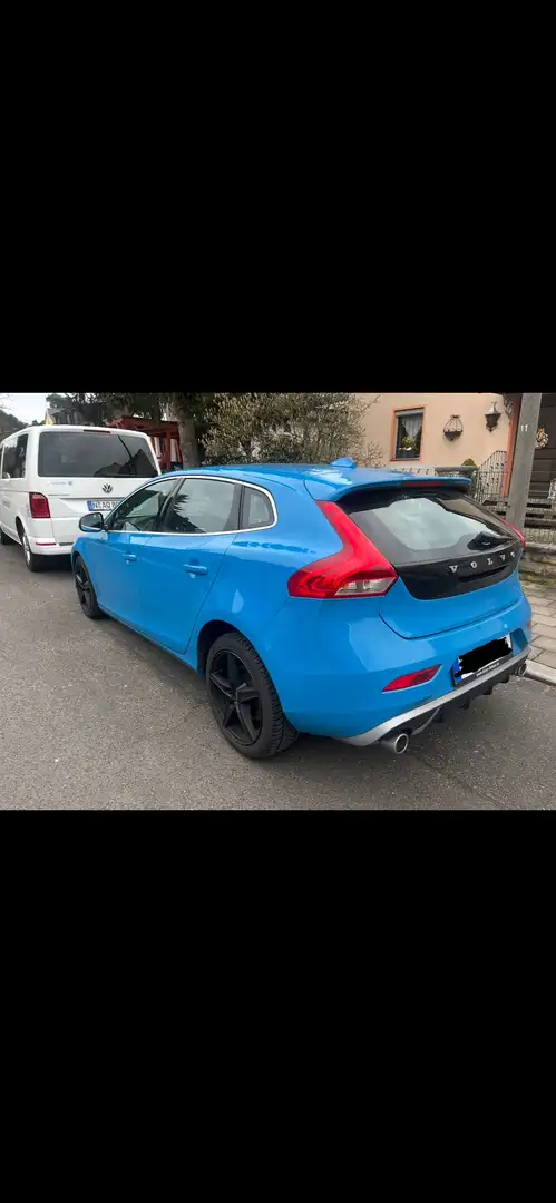 Volvo V40 R-Design Blau - 2