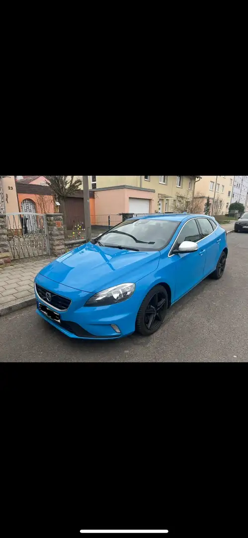 Volvo V40 R-Design Blau - 1