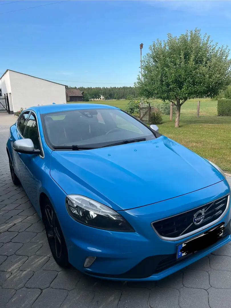 Volvo V40 R-Design Bleu - 2