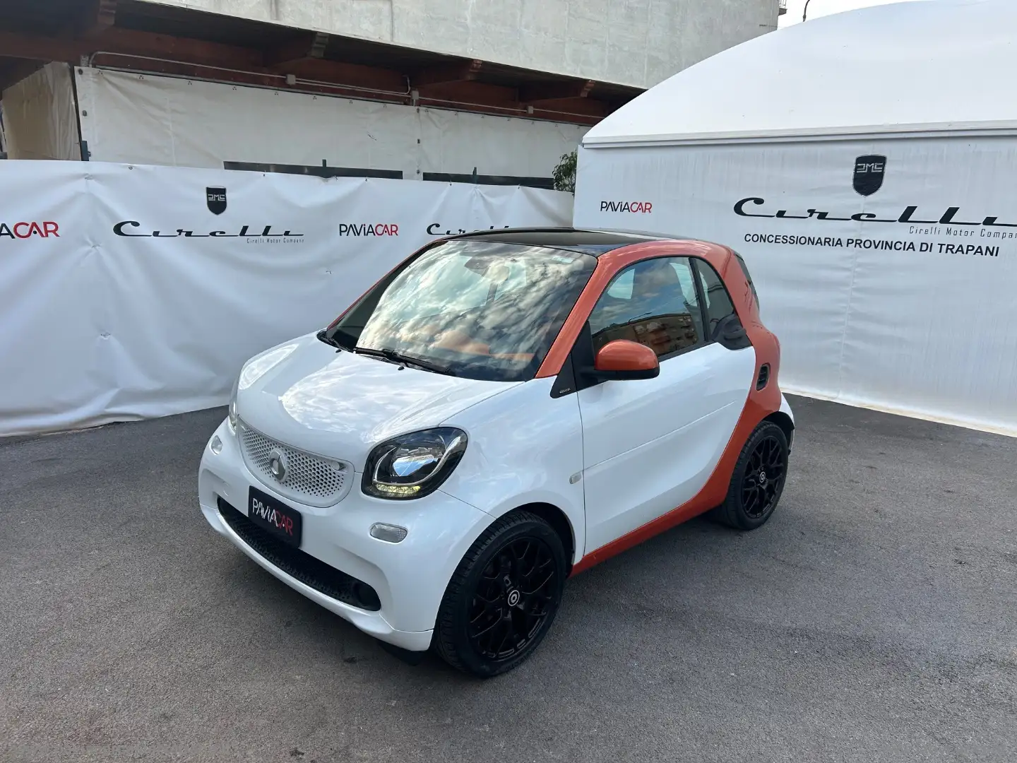 smart forTwo 70 1.0 twinamic Prime Bílá - 2