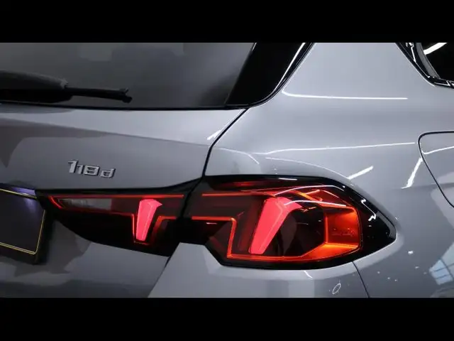BMW 1 Series view 10
