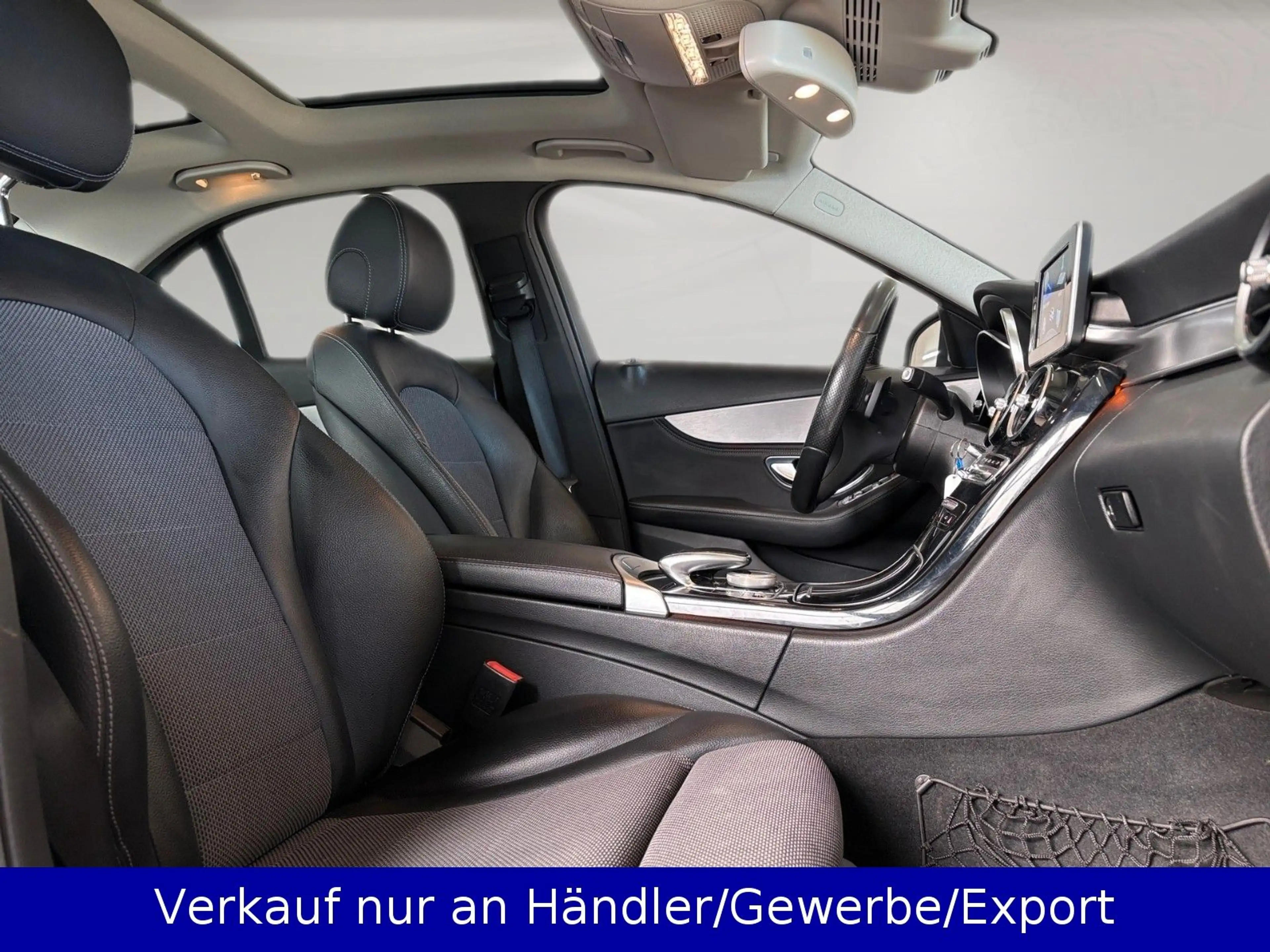 Mercedes-Benz C 250 CGI Lim.  Automatik LED SHZ Pano Burmester — photo 14