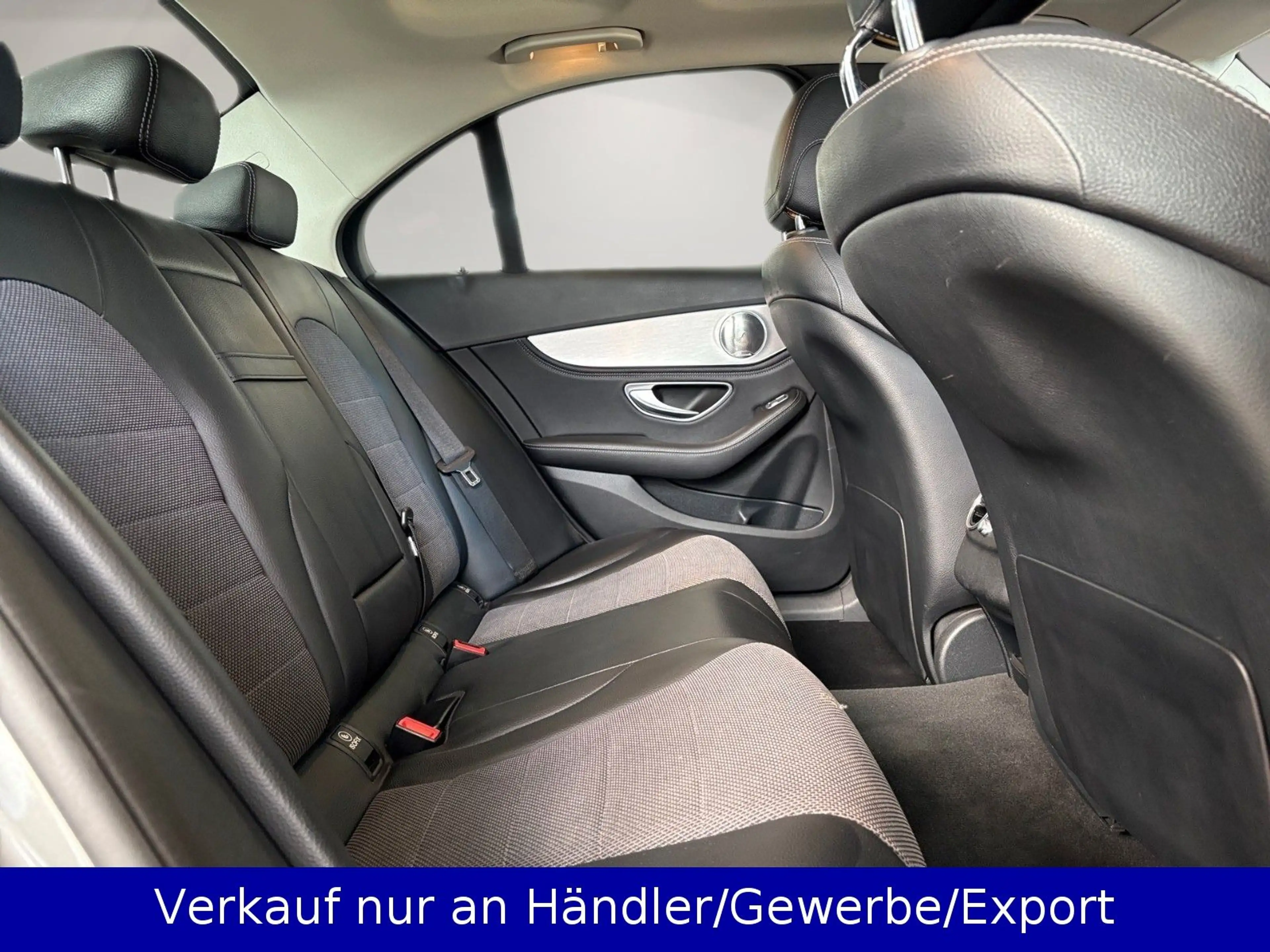 Mercedes-Benz C 250 CGI Lim.  Automatik LED SHZ Pano Burmester — photo 12