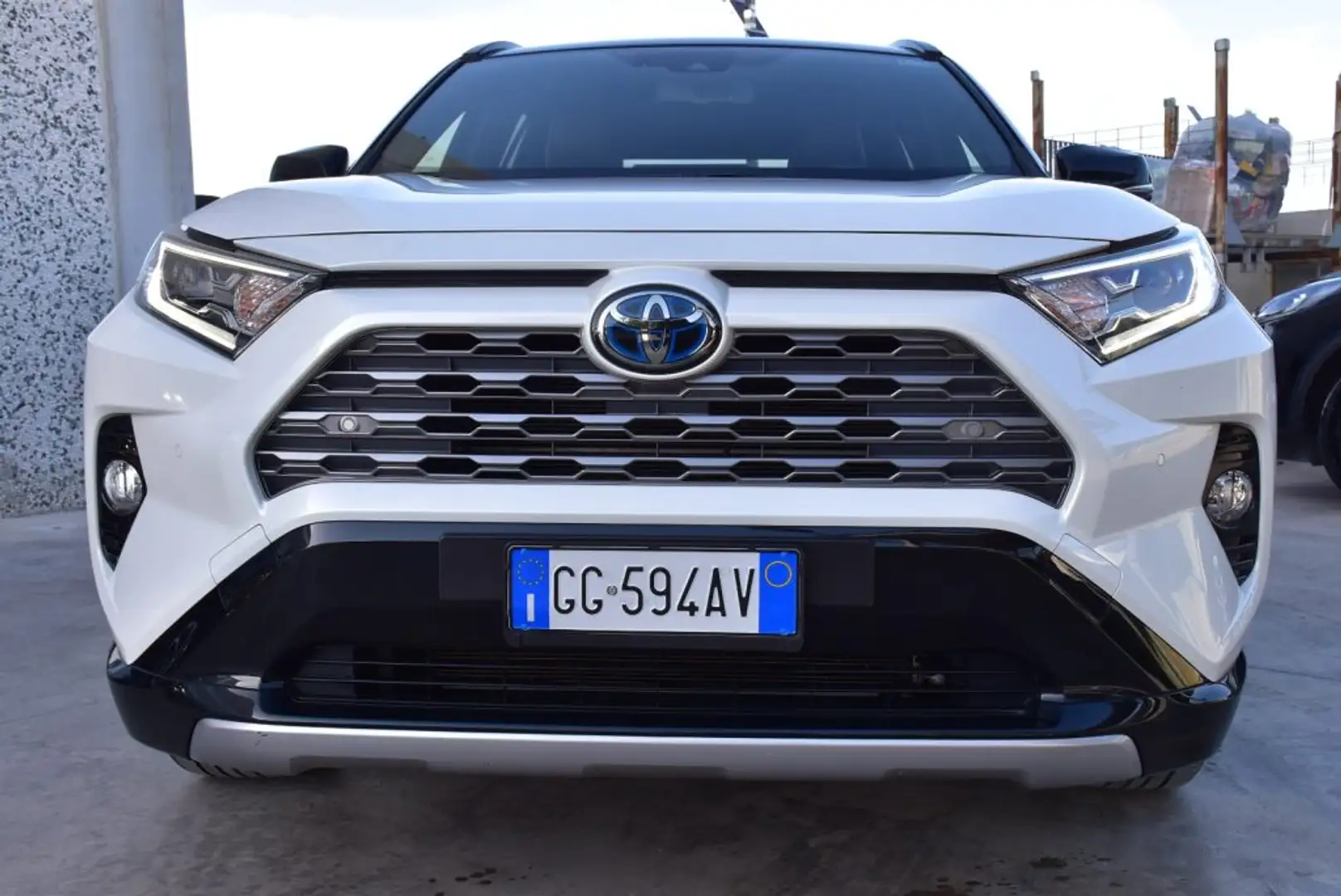 Toyota RAV 4 RAV4 2.5 HV (222CV) E-CVT AWD-i Style Bianco - 2