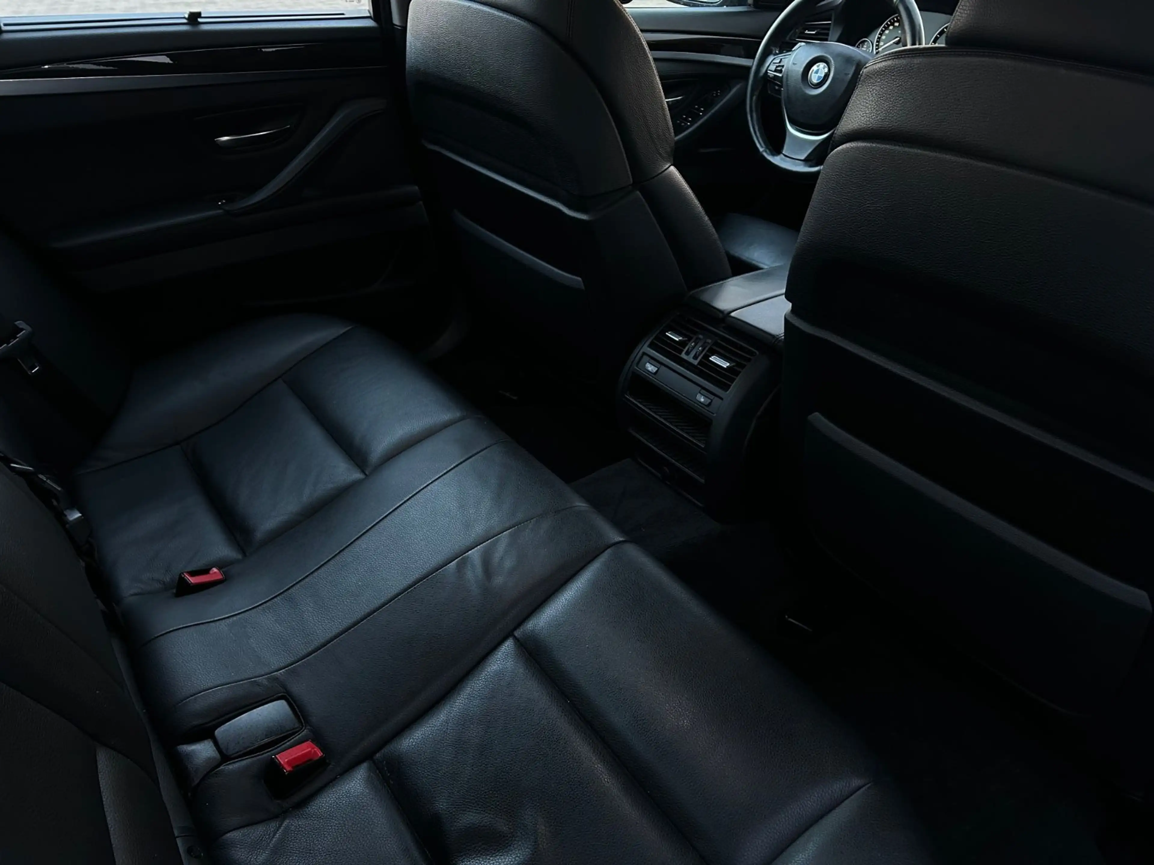 BMW 535 d xDrive*BI-XENON*NAVI PROF*HUD*LUXURY*19* — photo 13