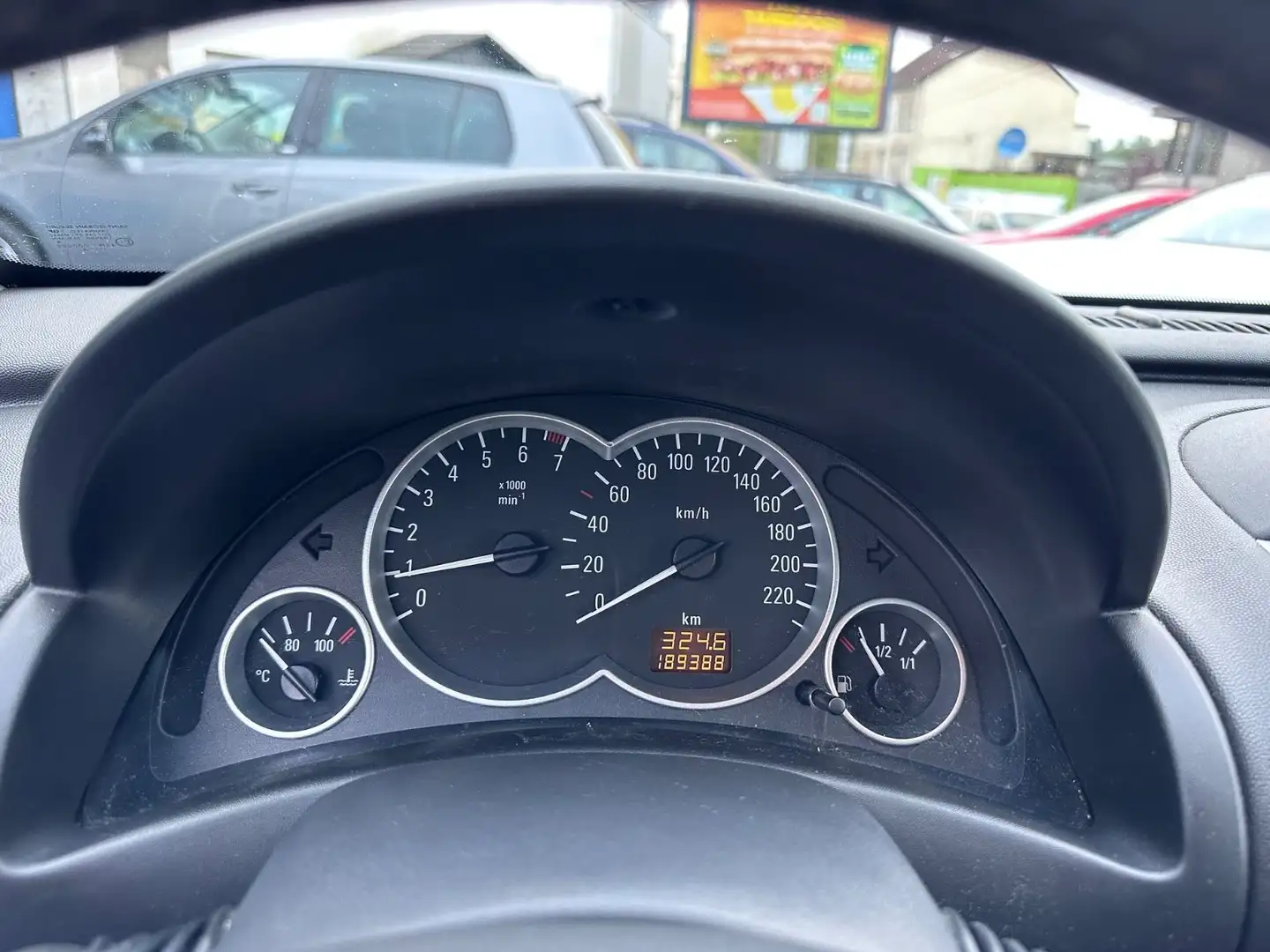 Opel Corsa C Edition/Tüv 04/2026 Schwarz - 2