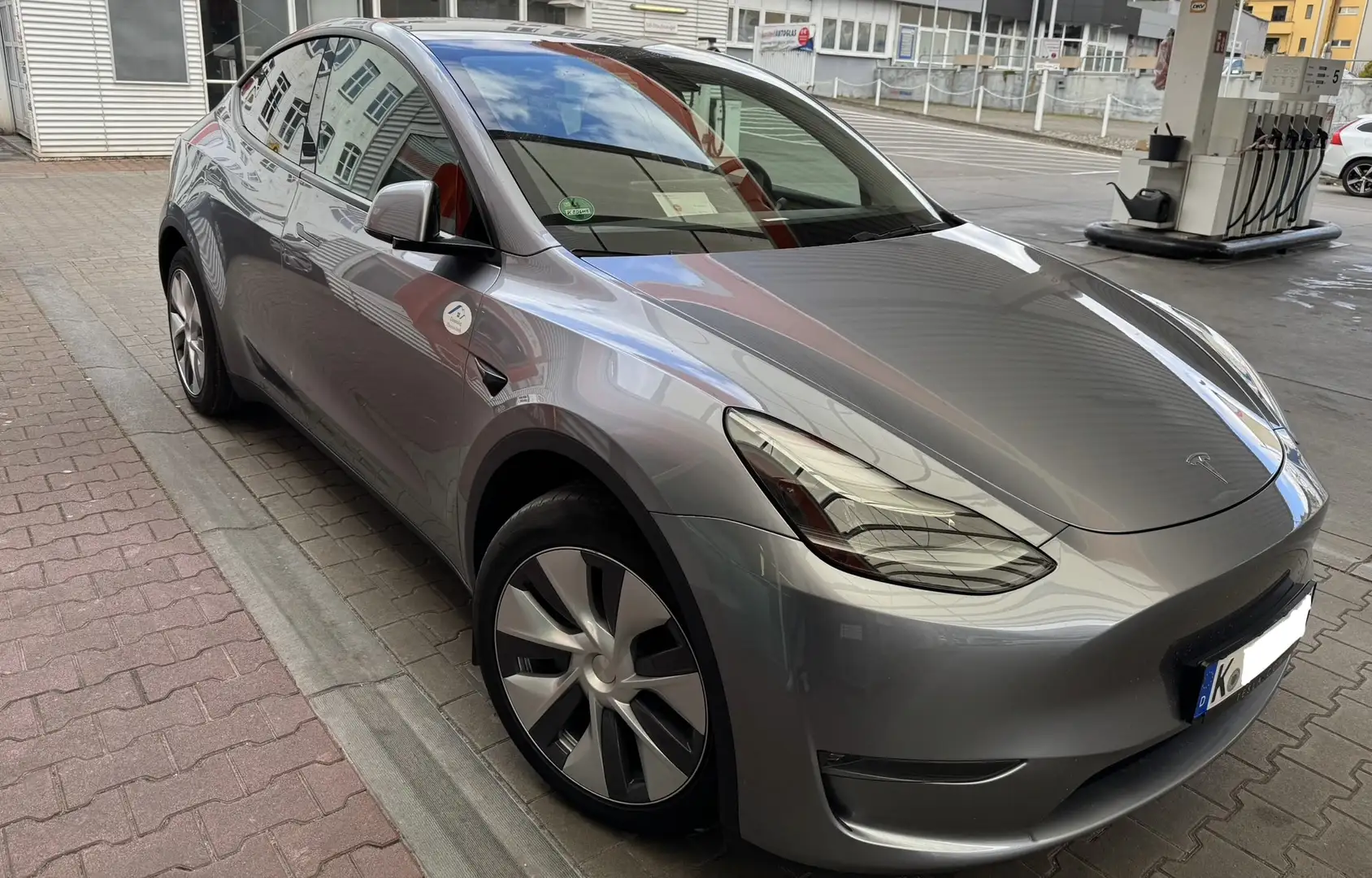 Tesla Model Y Dual Motor LR Allrad AWD Quicksilber - 2