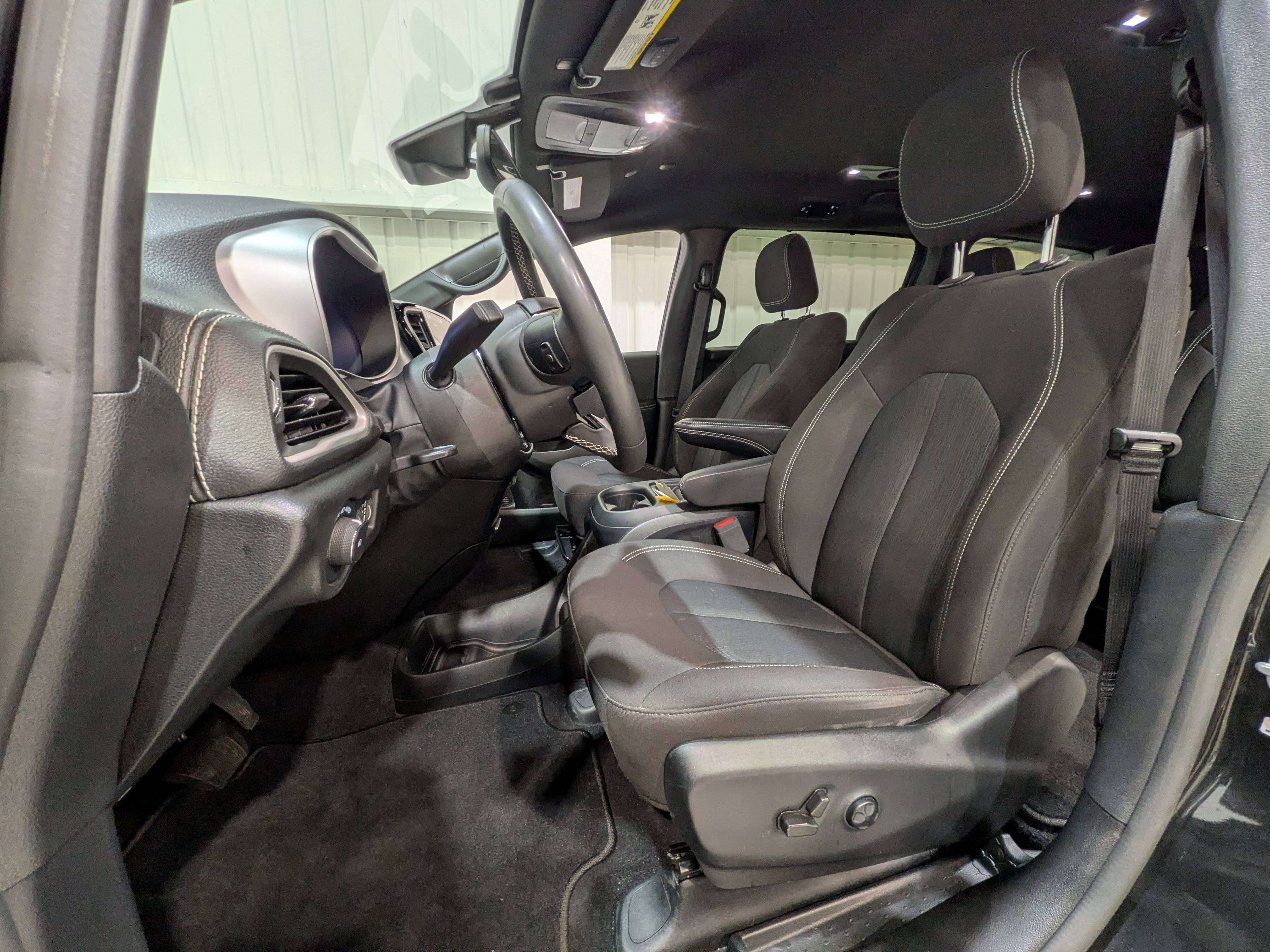 Chrysler Pacifica 2022