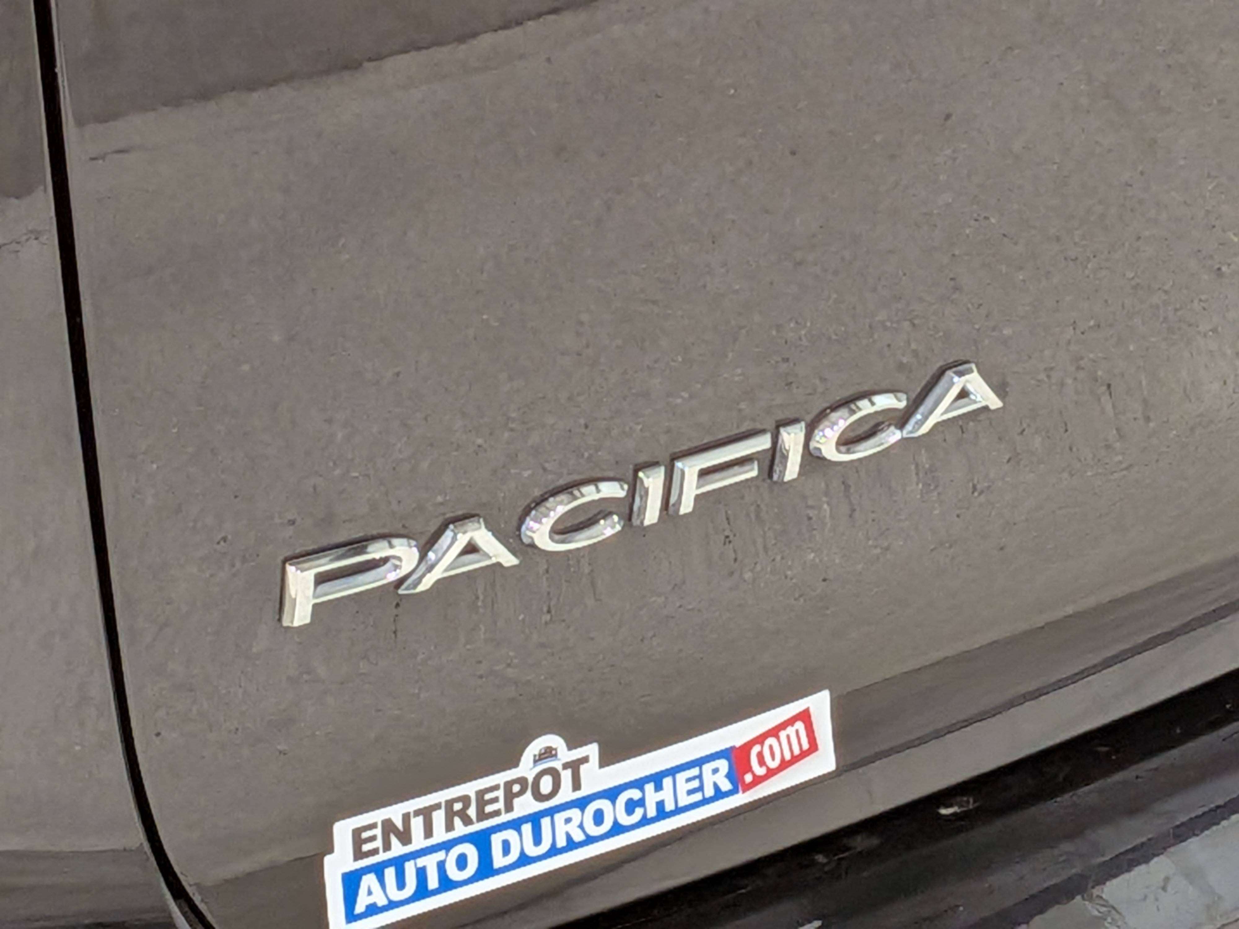 Chrysler Pacifica 2022