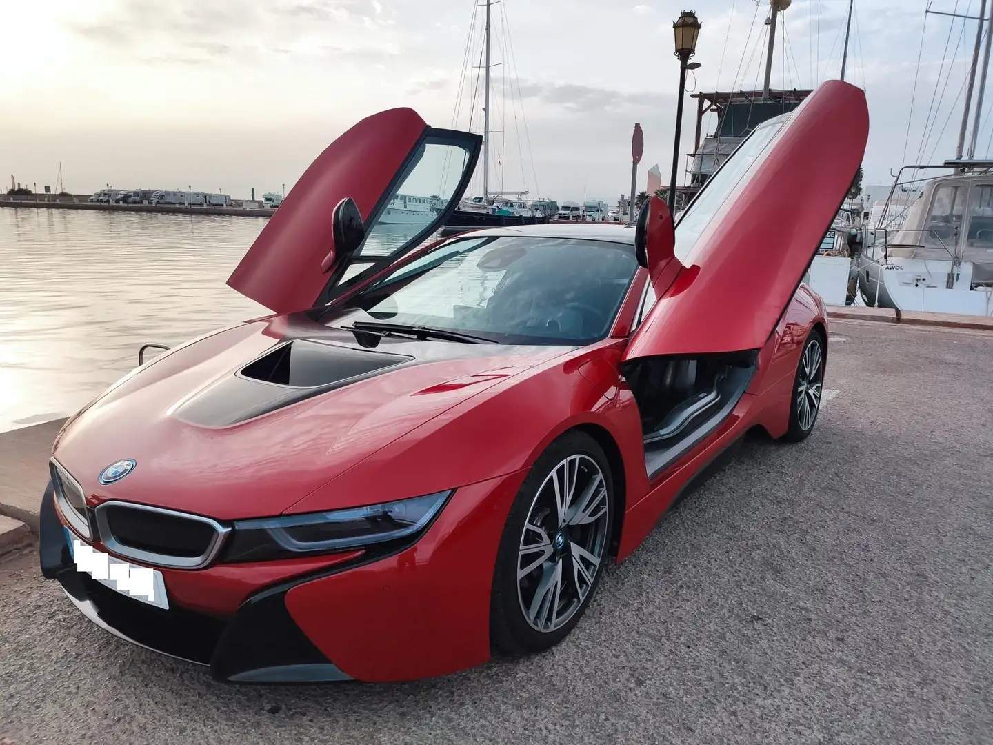 BMW i8 RED EDITION PROTONIC Rouge - 1