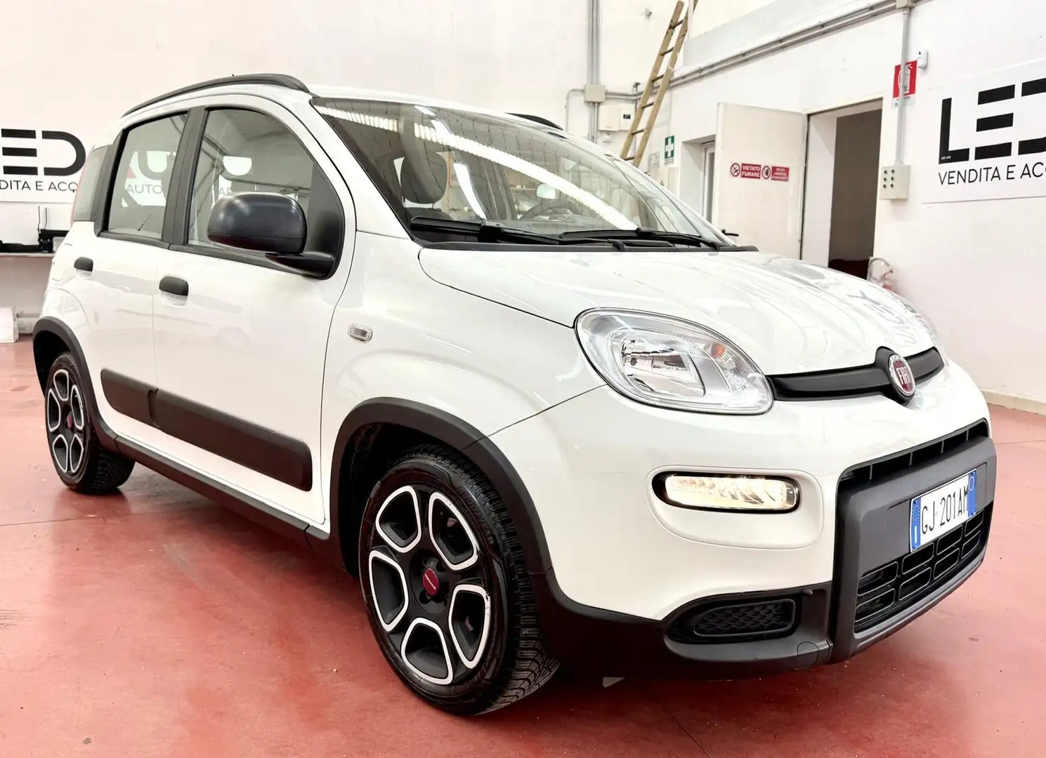 Fiat Panda Panda 1.0 firefly hybrid City Life s 70cv neop. Bianco - 1