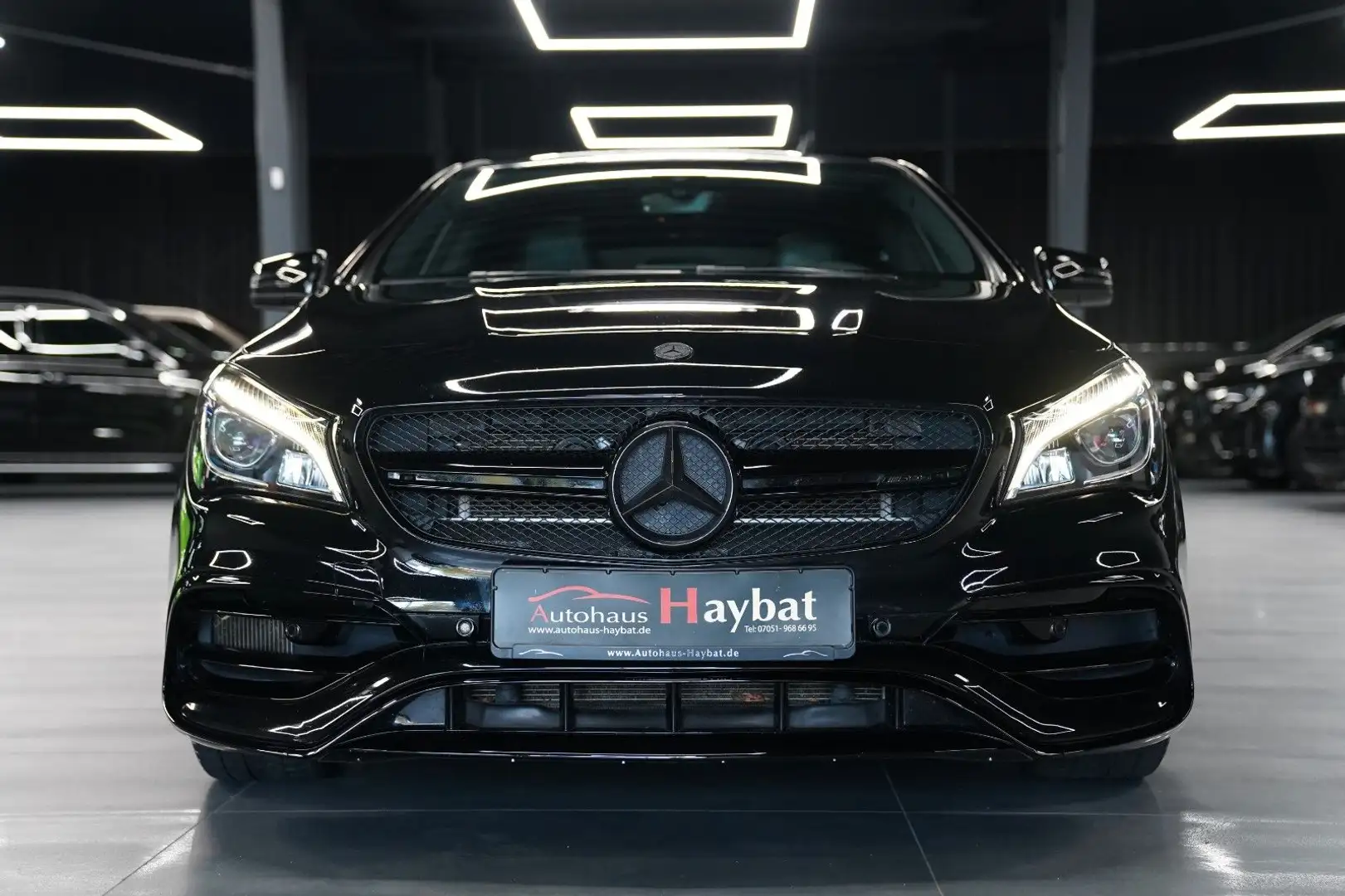 Mercedes-Benz CLA 45 AMG 4Matic Navi-Pano-Kamera Чорний - 2