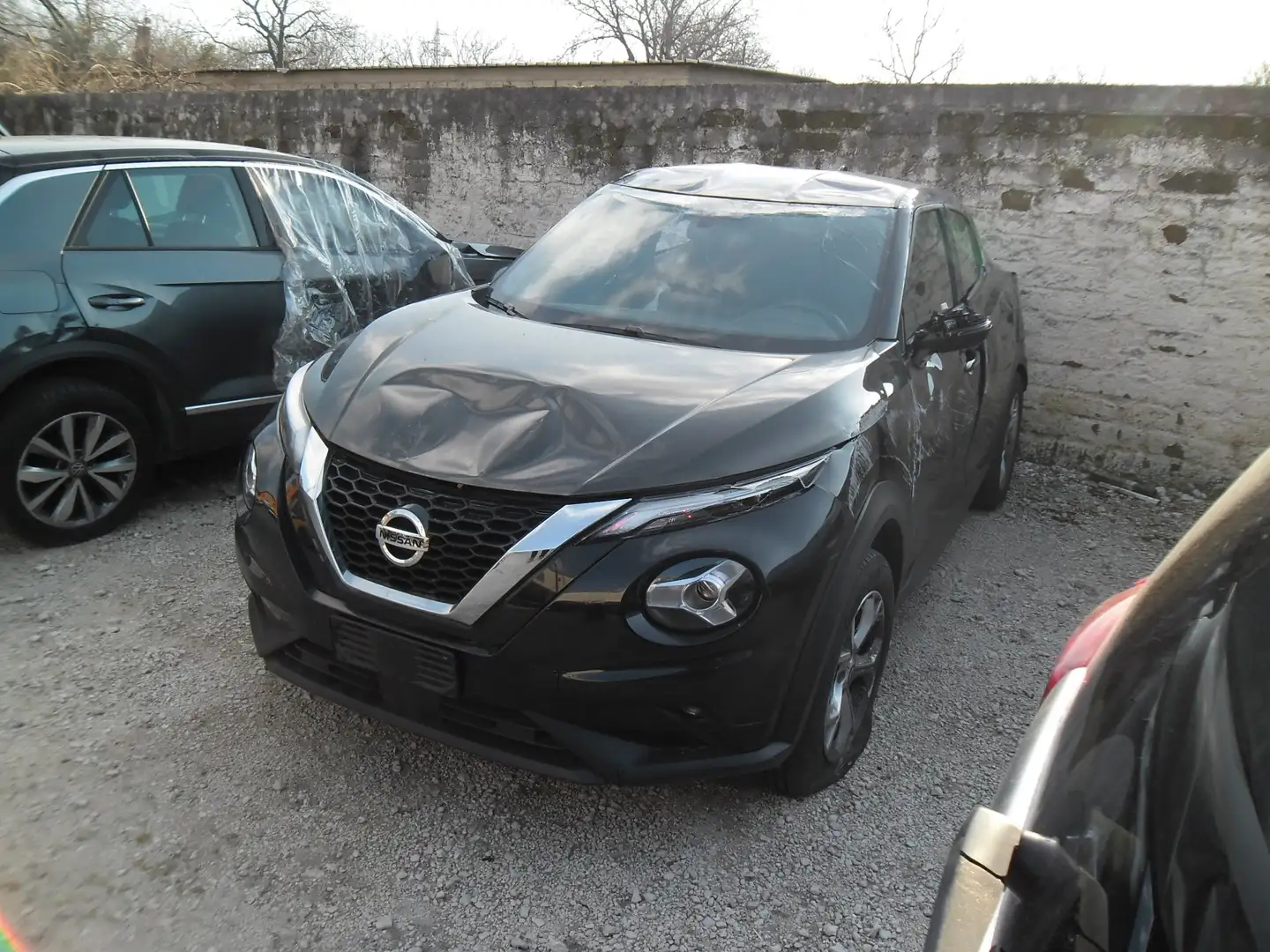 Nissan Juke 1.0 dig-t N-Connecta 114cv Nero - 1
