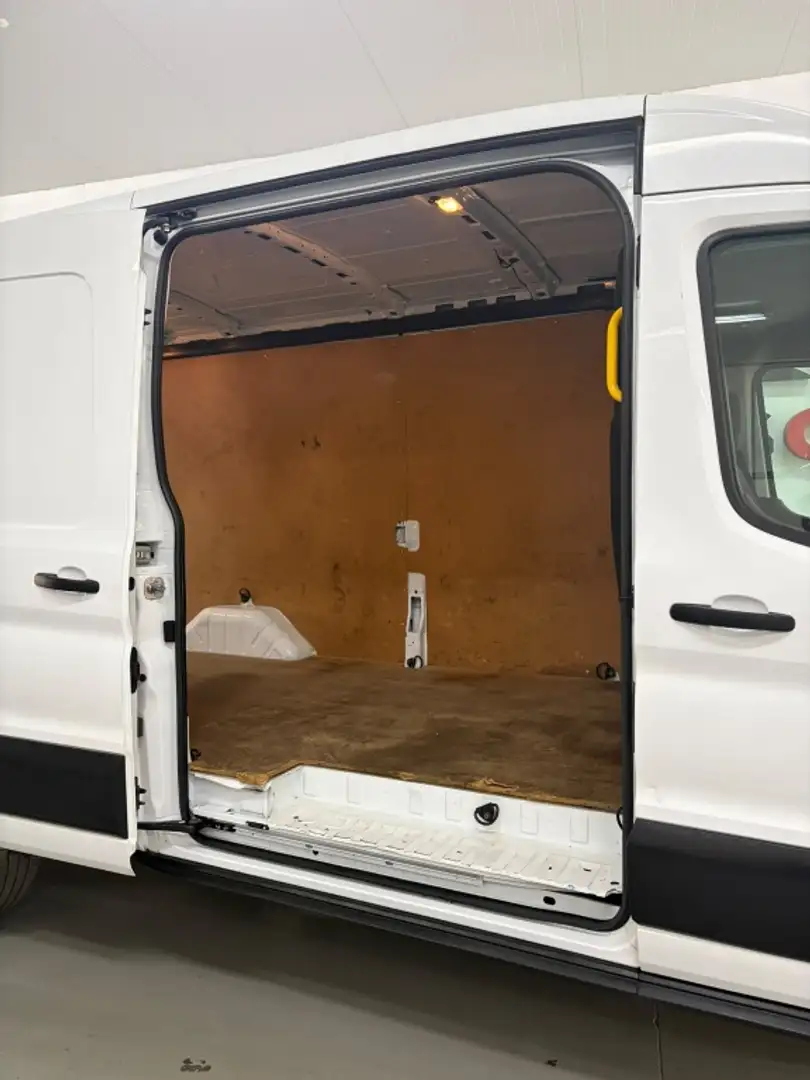 Ford Transit FT 350 L3 Van Ambiente Tr. Tra. 130 Blanco - 2