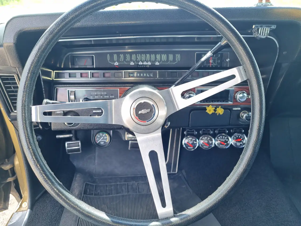Chevrolet Impala Custom Coupé, 3. Hand, orig. 53.300 Meilen, foto 9