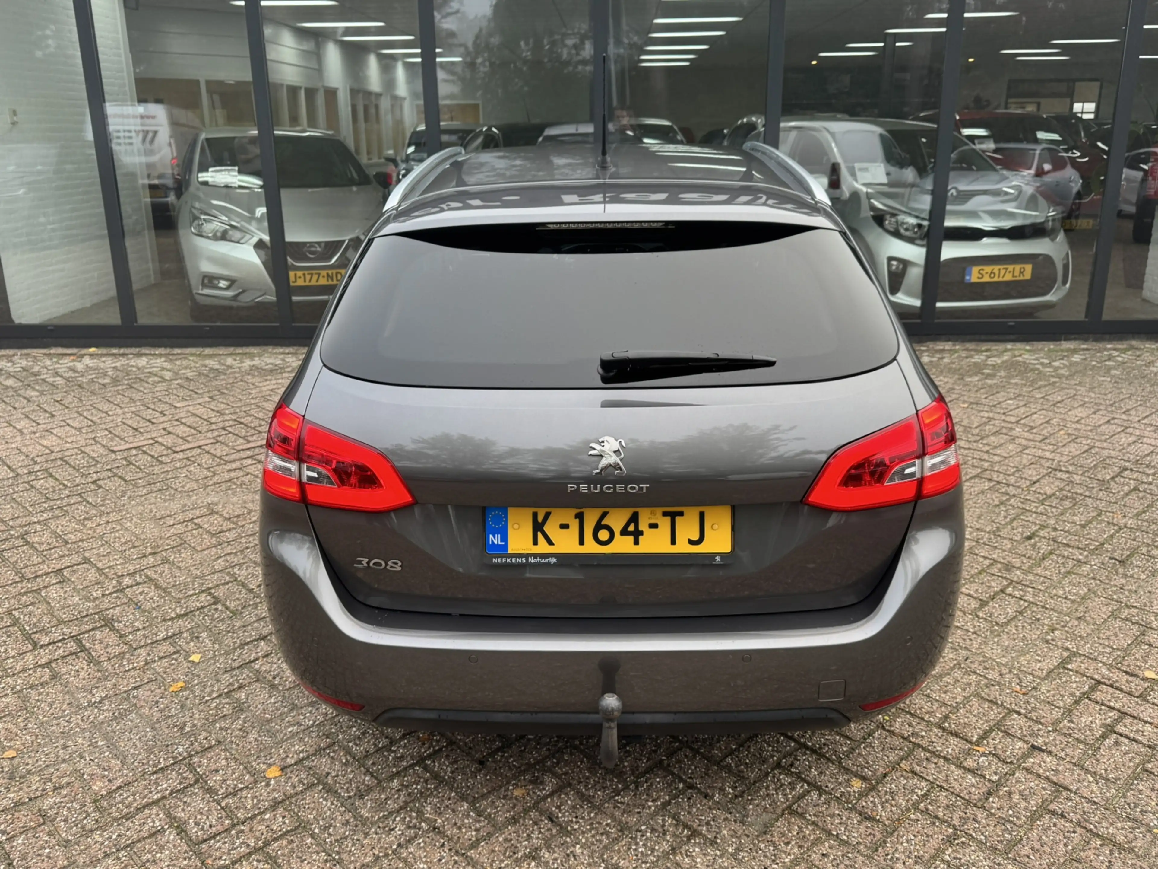 Peugeot 308 SW 1.2 PureTech Allure*Navi*ECC* — photo 13