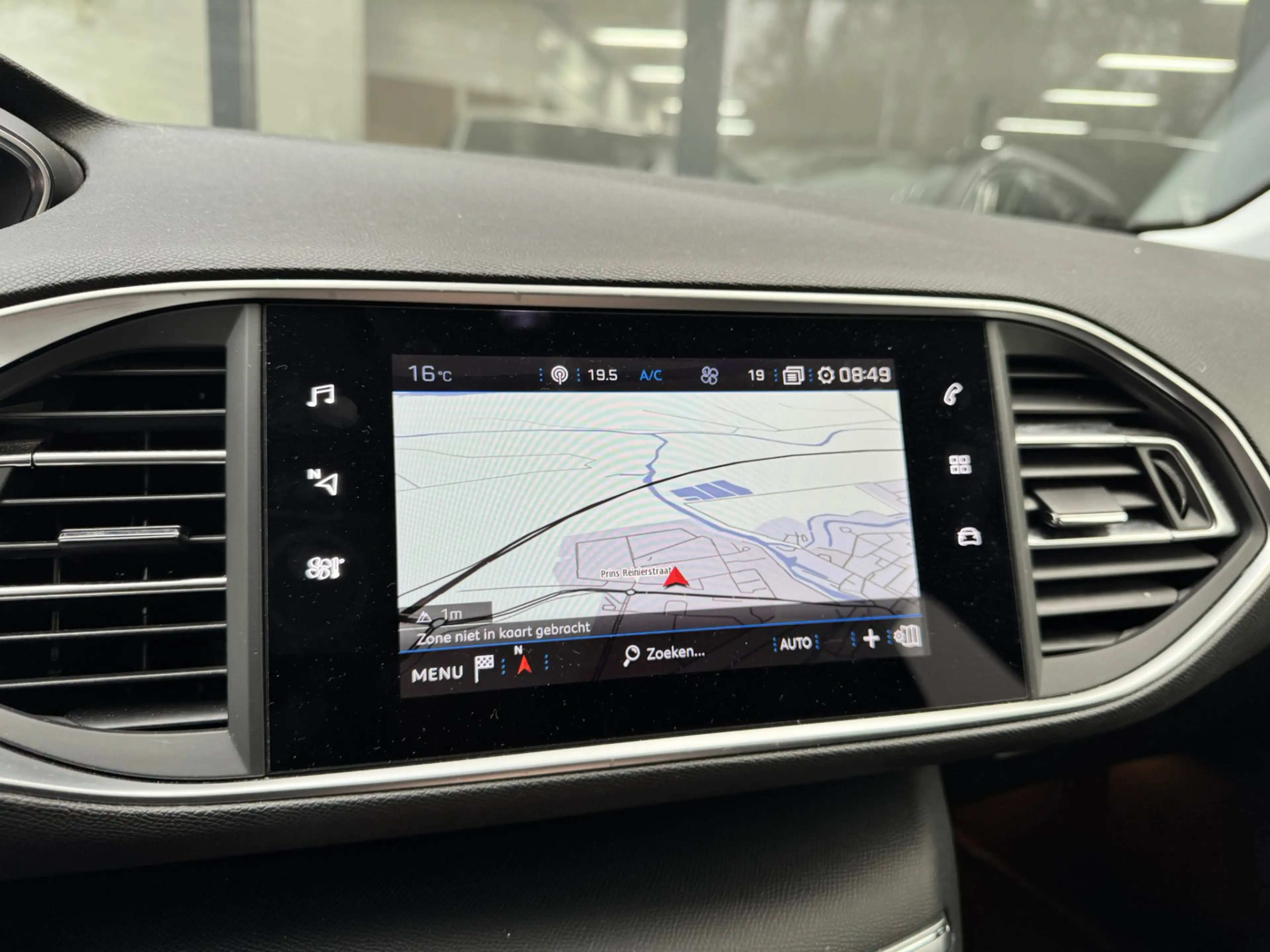 Peugeot 308 SW 1.2 PureTech Allure*Navi*ECC* — photo 8