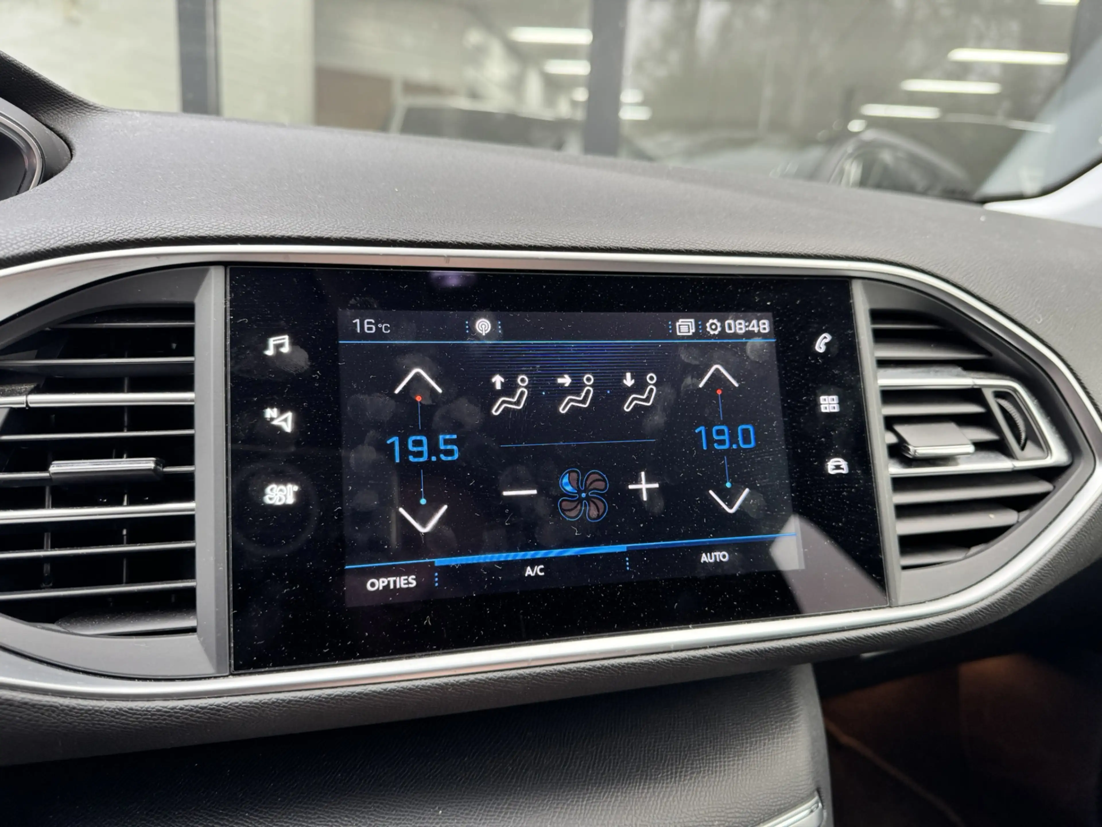 Peugeot 308 SW 1.2 PureTech Allure*Navi*ECC* — photo 9