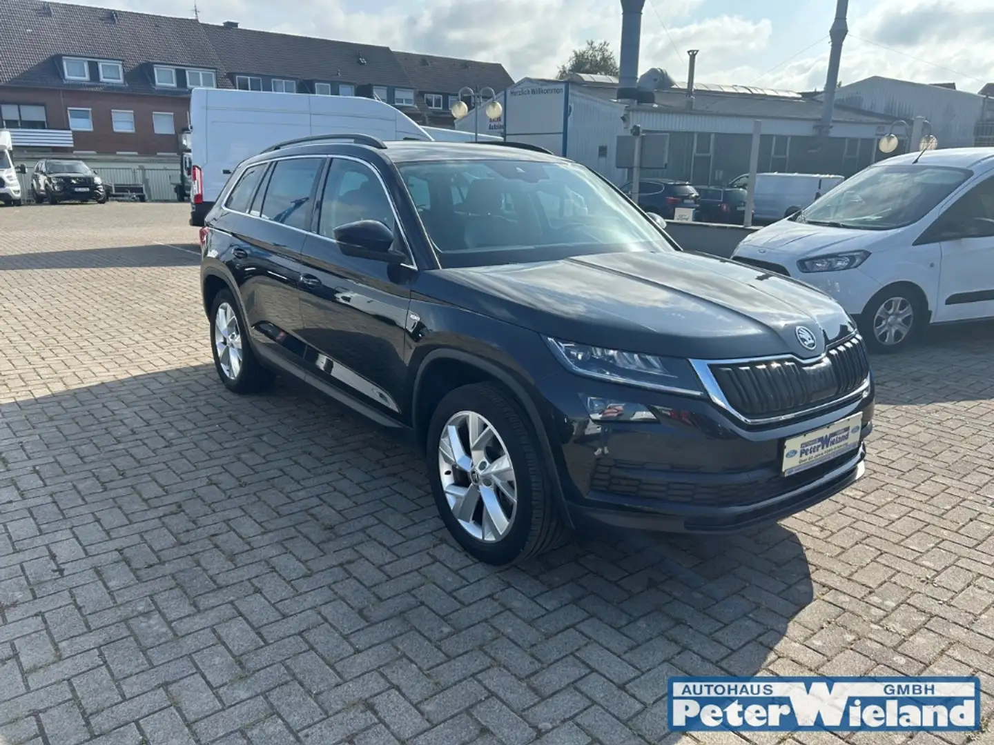 Skoda Kodiaq Soleil 4x4 2.0 TSI EU6d-T AHK-abnehmbar Navi Leder Schwarz - 2