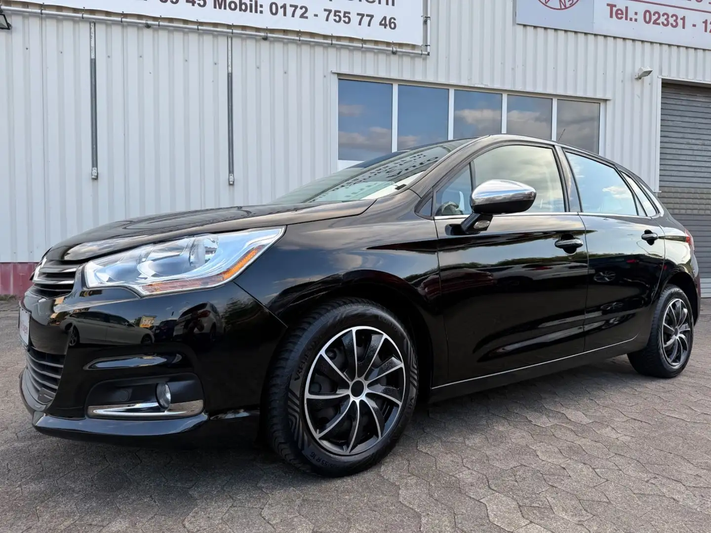 Citroen C4 Lim. 1,6 84kW HDI Selection/PDC/Klima/SHZ/Tem Schwarz - 2