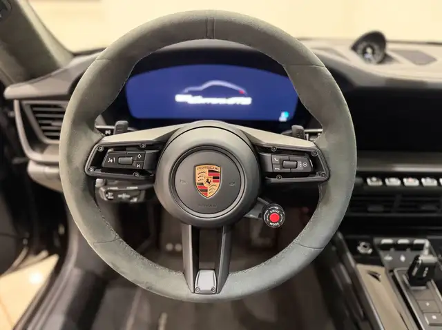 Porsche 911 view 24