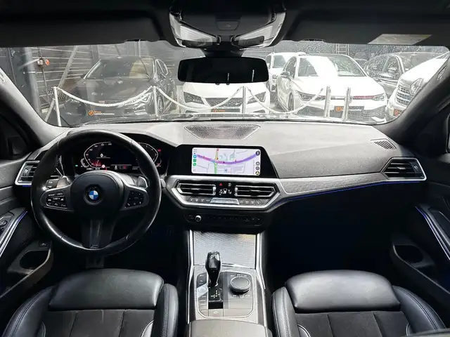 BMW 3 Series view 12
