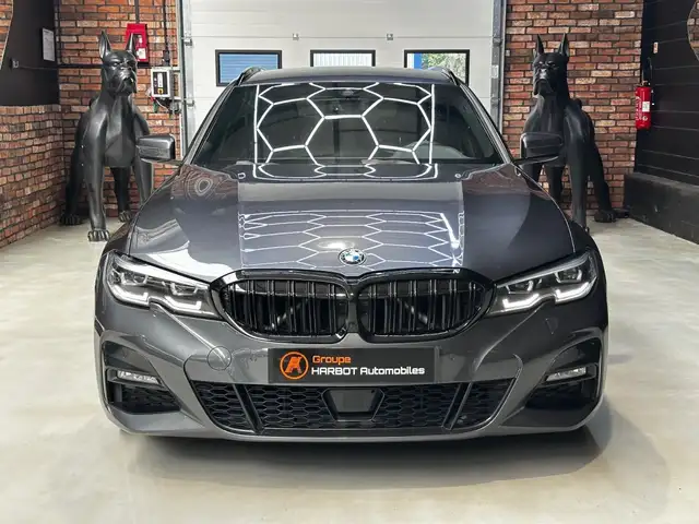 BMW 3 Series view 2