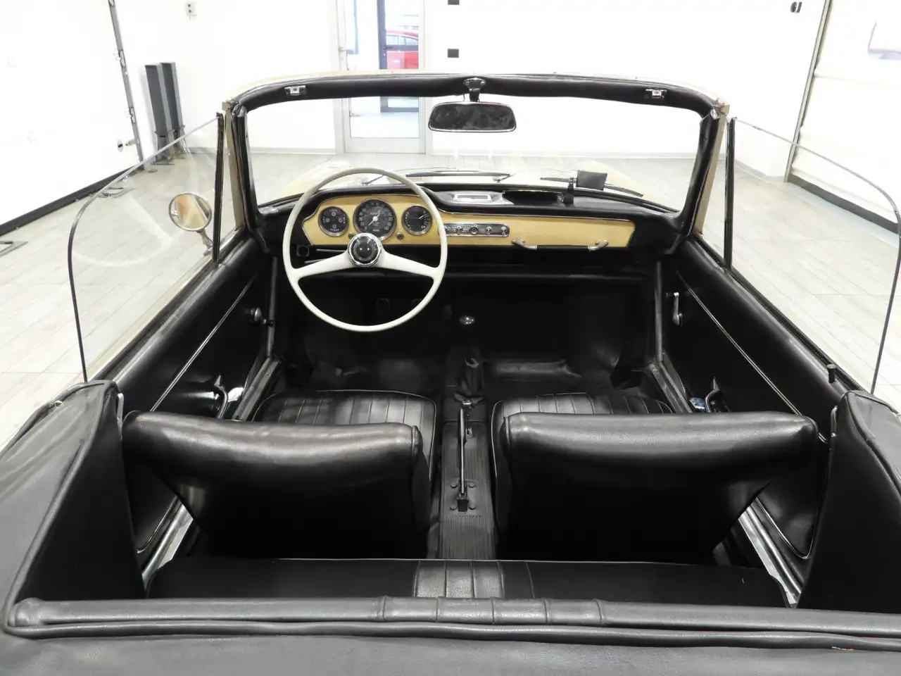 Fiat 600 D 767CC SPIDER VIGNALE 2+2 CON HARD TOP (1965), foto 5