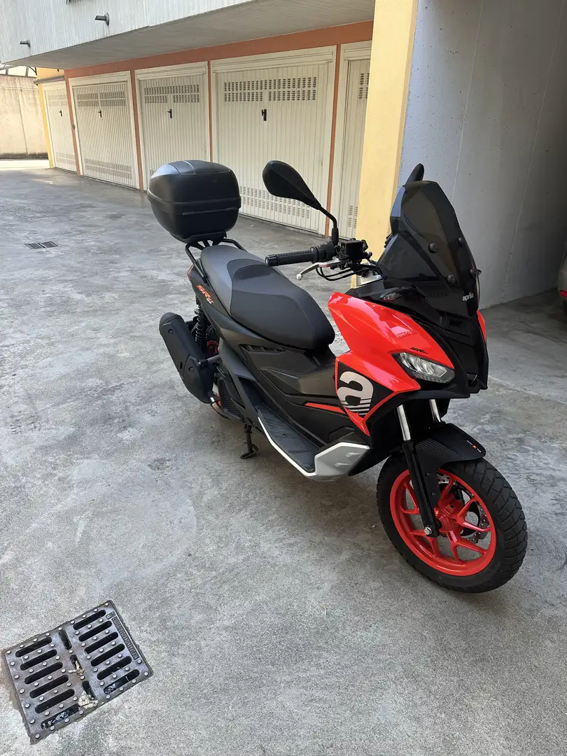 Aprilia SR GT 125 Rosso - 2