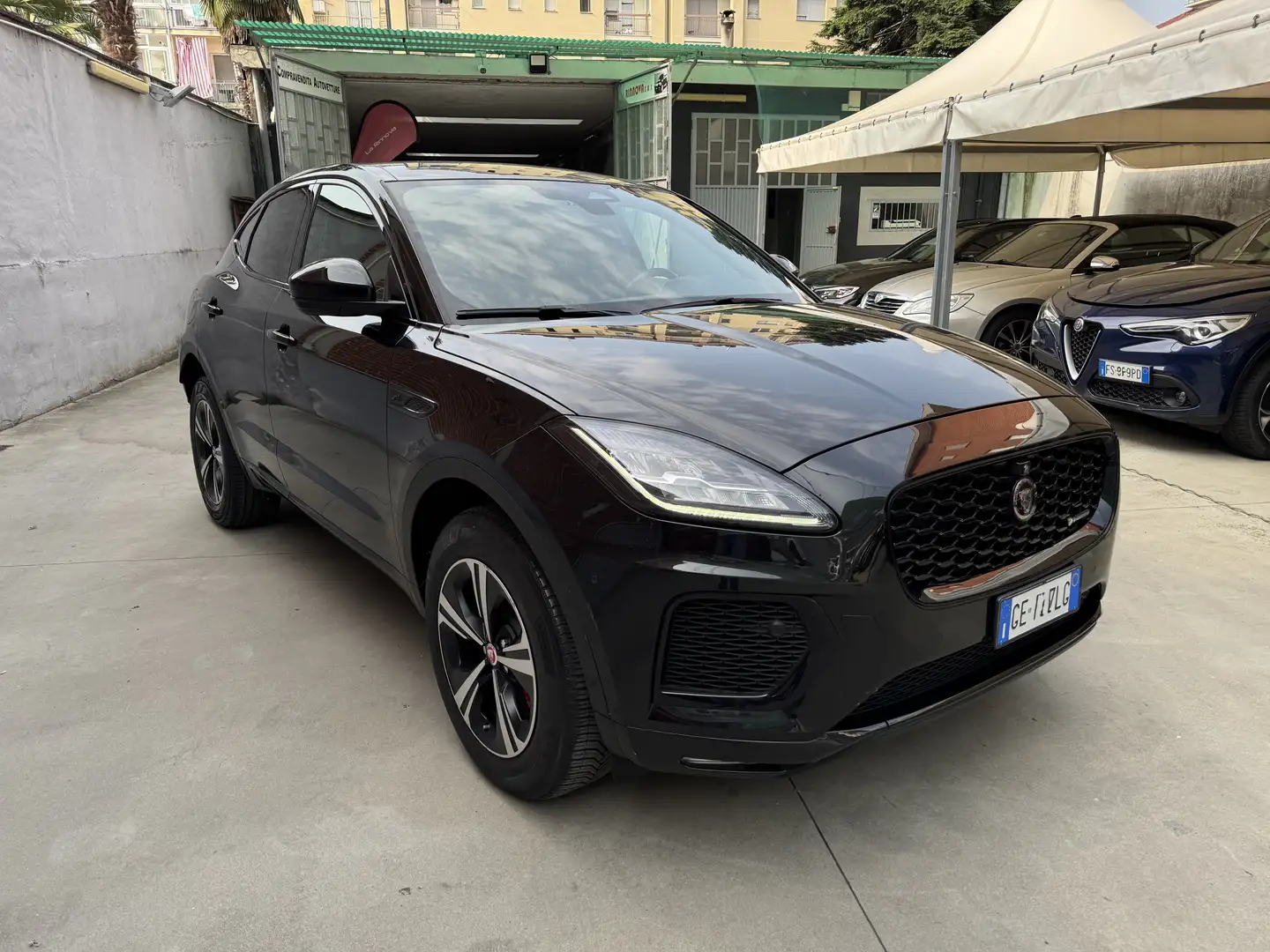 Jaguar E-Pace E-Pace 1.5 i3 phev R-Dynamic HSE awd 309cv auto Nero - 2