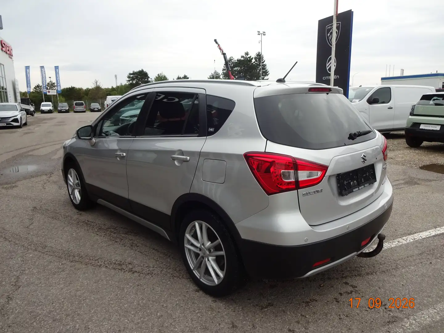 Suzuki SX4 S-Cross Club Silber - 2
